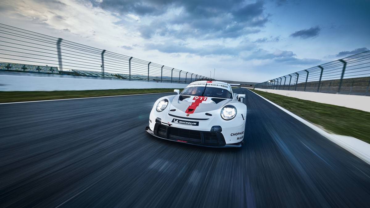 Mit dem neuen 911 RSR peilt Porsche in der WEC die Titelverteidigung an