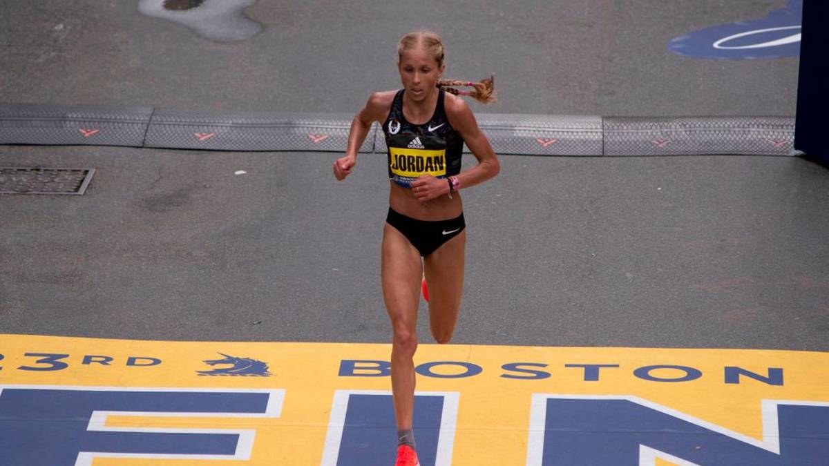 FRAUEN - JORDAN HASAY (28/USA): Fing in jungen Jahren auf der Mittelstrecke an, ist aber längst beim Marathon gelandet. Wird in Chicago am 13. Oktober an den Start gehen. Größere internationale Erfolge hat sie bislang keine in ihren Statistiken stehen, auch wenn ihre Marathon-Bestzeit von 2:20,57 Stunden (Chicago 2017) zur erweiterten Weltspitze gehört. Trainiert in der Gruppe von Salazar