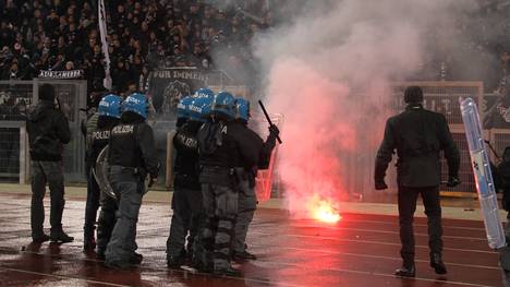 Nach Ausschreitungen von Eintracht-Fans in Rom gab es rund zwei Dutzend Festnahmen