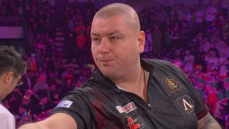 Boris Krcmar gewinnt in der ersten Runde der Dartsweltmeisterschaft mit 3:0 gegen den Japaner Toru Susuki.