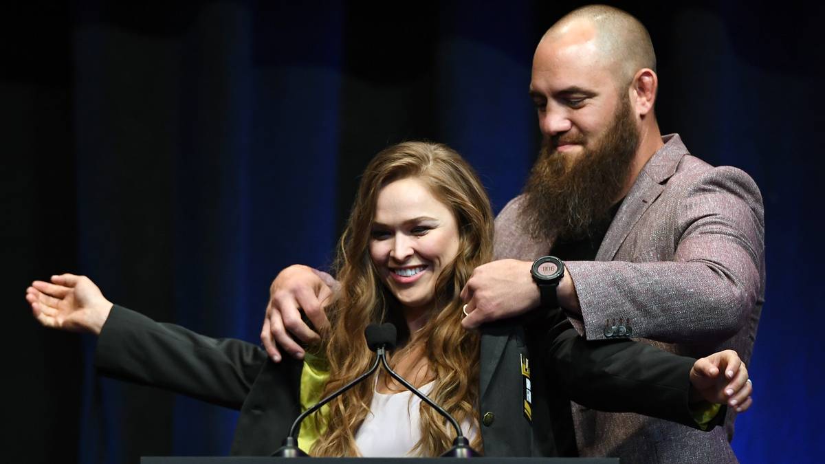 Das nächste Kapitel in Rouseys Leben: Sie will Mutter werden. Nach dem WWE-Jahreshöhepunkt WrestleMania 35 kündigte sie einen "Schwängerungsurlaub" an, sie will mit Ehemann Travis Browne eine Familie gründen - und legt ihre Wrestling-Karriere damit erstmal auf Eis