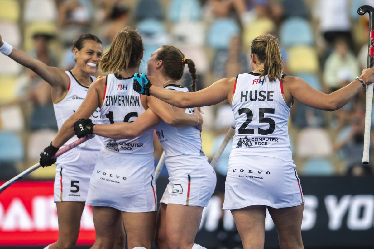 DHB-Frauen stürmen ins Halbfinale