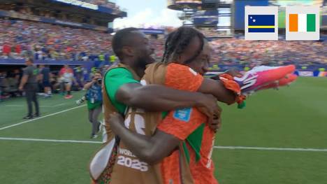 Obwohl sich die Elfenbeinküste gegen Curacao nicht mit Ruhm bekleckert, gewinnen die Westafrikaner mit 2:0 und überstehen zum ersten Mal die Gruppenphase bei einer WM. Die Ivorer sichern sich in der Deutschland-Gruppe Rang zwei.