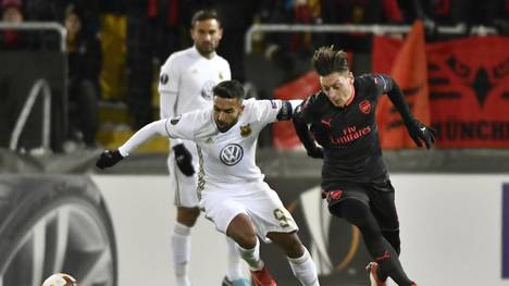 Mesut Özil erzielte Arsenals drittes Tor beim Gastspiel bei Östersunds FK