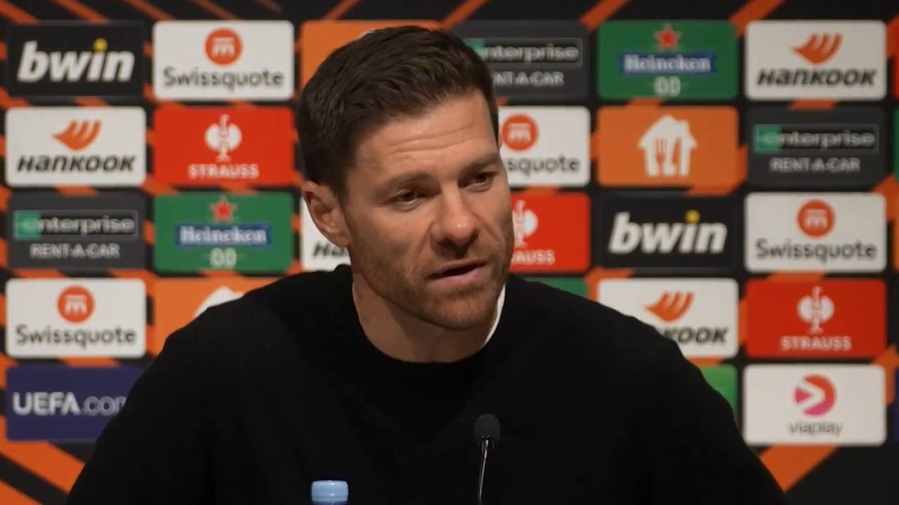Xabi Alonso spricht nach dem Spiel gegen BK Häcken über Patrik Schick
