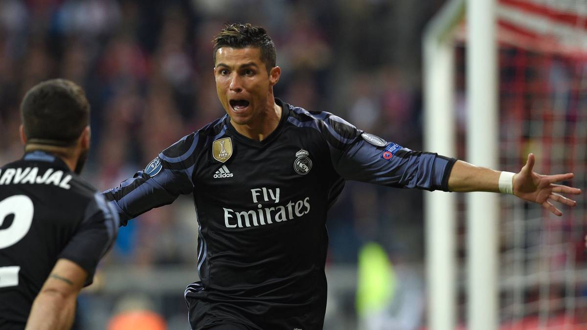 CRISTIANO RONALDO: Brauchte 40 Minuten, bis er erstmals mit einem starken, aber von Neuer parierten Schuss in Erscheinung trat. Drehte nach Seitenwechsel richtig auf und schnürte einen Doppelpack. SPORT1-Note: 1