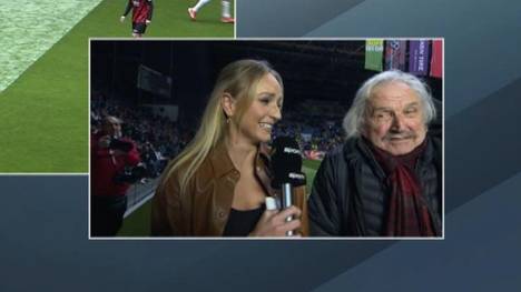 Beim Budenzauber spricht SPORT1-Moderatorin Katharina Kleinfeldt mit der Trainer-Legende Dragoslav Stepanovic.