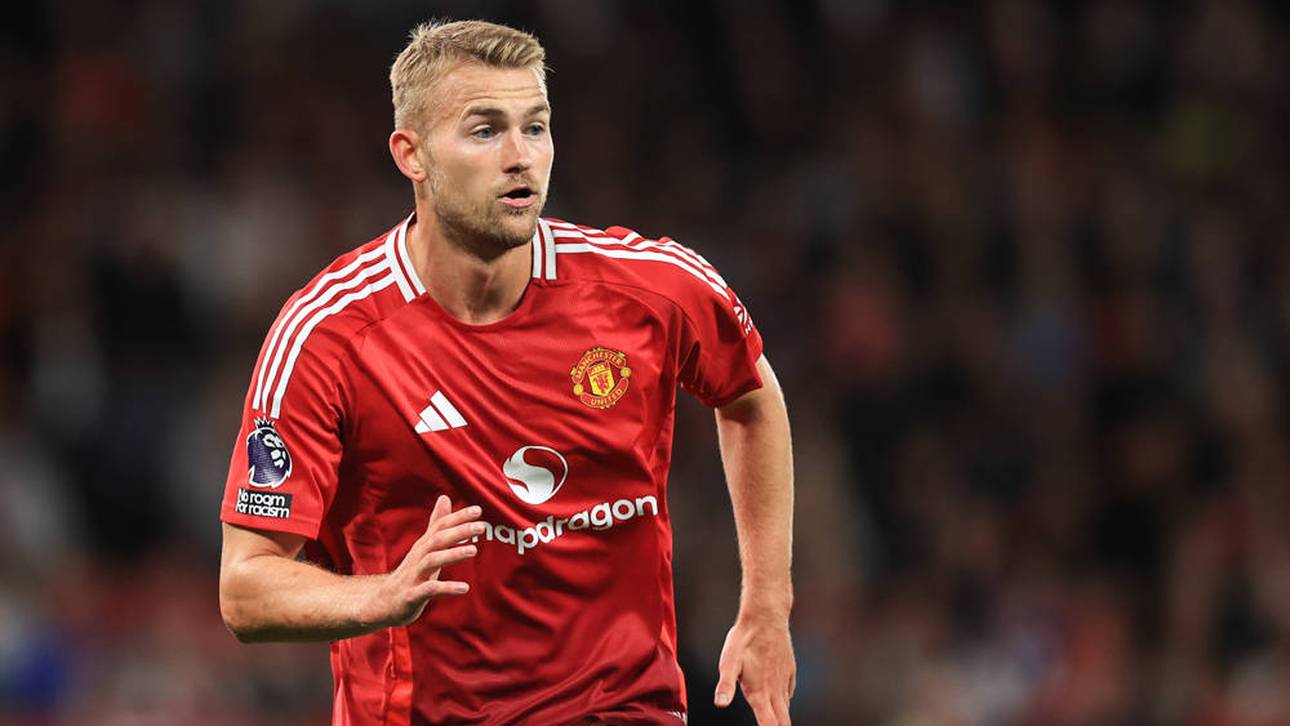 Matthijs de Ligt ist vom FC Bayern München zu Manchester United gewechselt und hat für die Red Devils bereits sein erstes Pflichtspiel bestritten