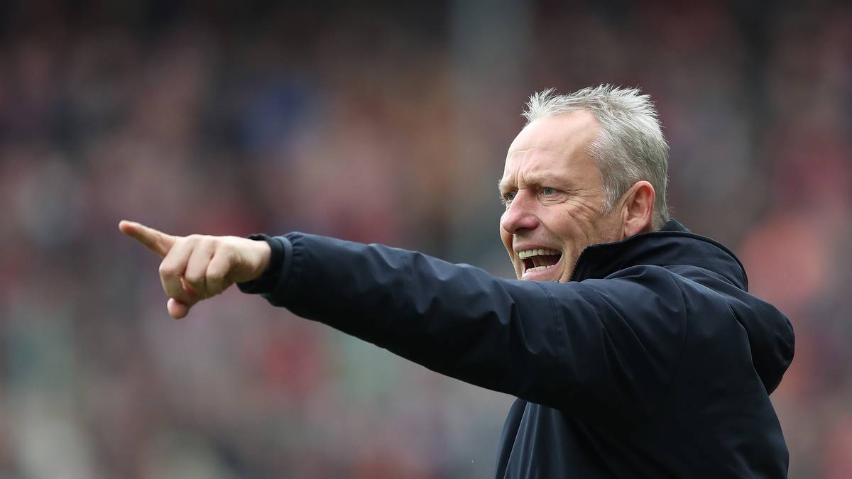 PLATZ 1 - CHRISTIAN STREICH (SC Freiburg): Er ist die unangefochtene Nummer eins im Ranking der dienstältesten Trainer. Seit sieben Jahren und zwei Monaten trainiert Christian Streich die Profis des SC Freiburg, vorher seit 1995 die Freiburger Jugend 