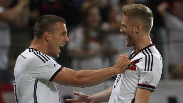 Lukas Podolski und André Schürrle zählen zu den teuersten Deutschen Fußballern aller Zeiten