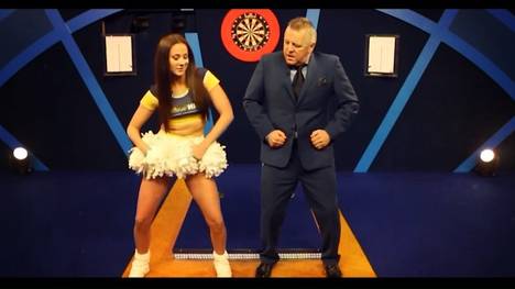 John McDonald, der Master of Ceremonies, verabschiedet sich nach dieser WM in den Ruhestand. Eine Ära geht zu Ende und eine Legende verlässt die größte Bühne.