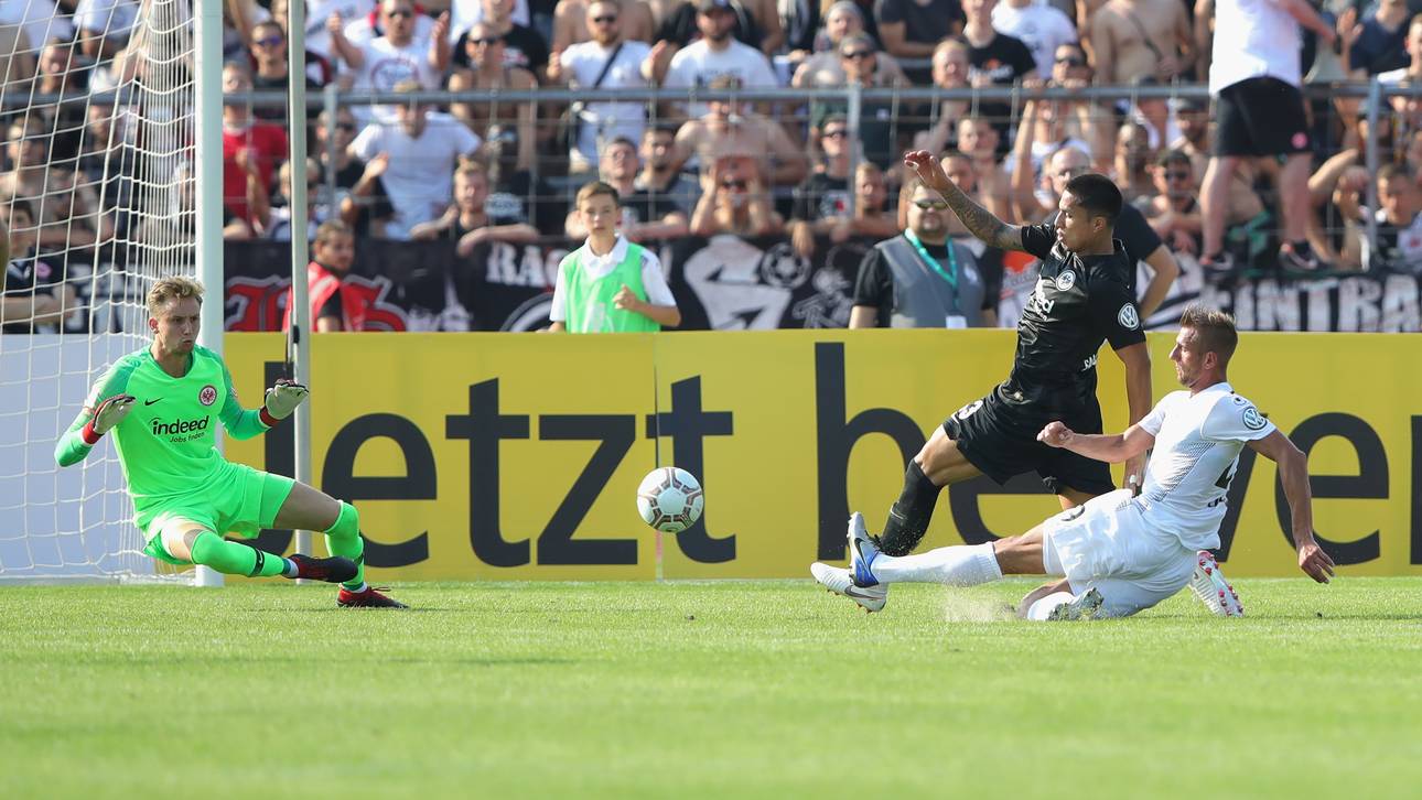 Im August traf Lux (r.) beim Ulmer Pokal-Coup gegen Eintracht Frankfurt