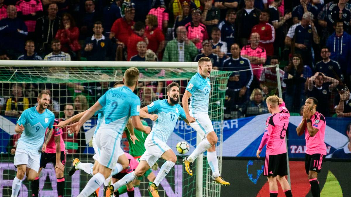 SLOWENIEN - Das letzte Mal nahm Slowenien 2000 an einer Europameisterschaft teil. Damals schied man gegen Jugoslawien, Spanien und Norwegen als Gruppenletzter aus