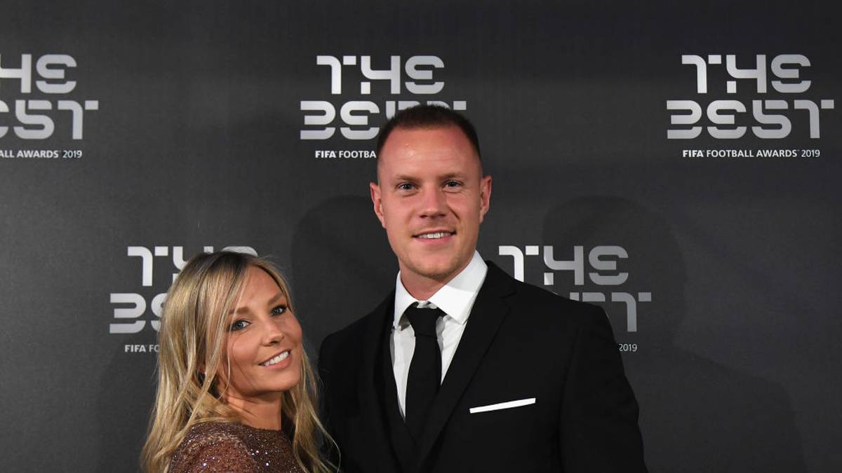 Marc-Andre ter Stegen verbrachte den Abend mit seiner Gattin Daniela Jehle. Den Award als besten Torhüter verpasste der 27-Jährige allerdings
