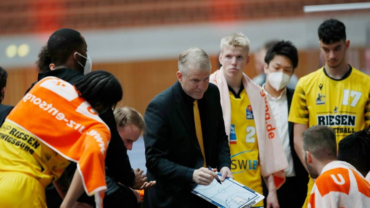 Ludwigsburg fertigt Frankfurt ab