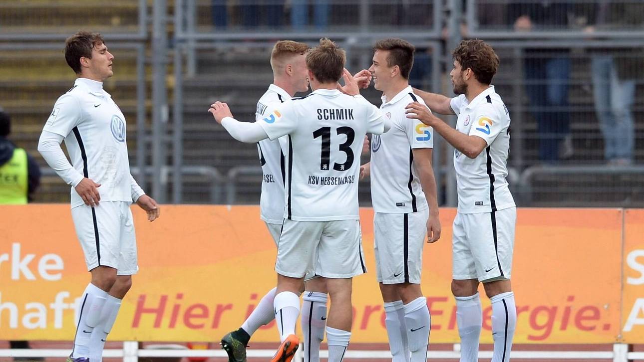 Kölns Gegner protestiert mit Stillstand