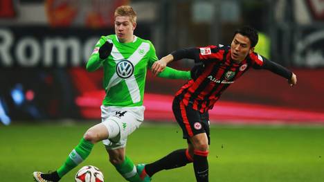Kevin De Bruyne (l.) spielt seit Januar 2014 für den VfL Wolfsburg