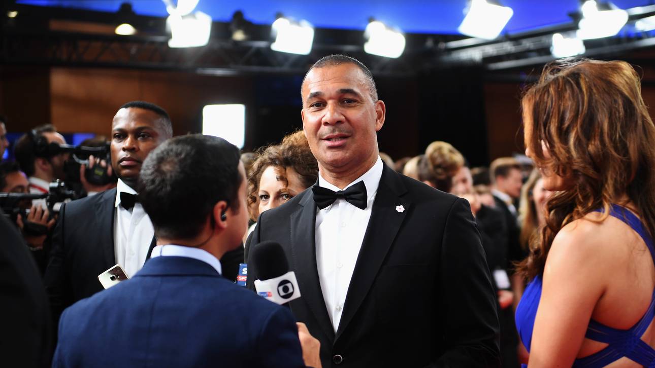Gullit traut sich Bondscoach zu