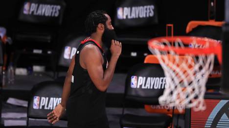 Weniger als zwei Wochen vor dem Start der neuen NBA-Saison dominiert eine Frage die Sportmedien in den USA: Was passiert mit James Harden? 