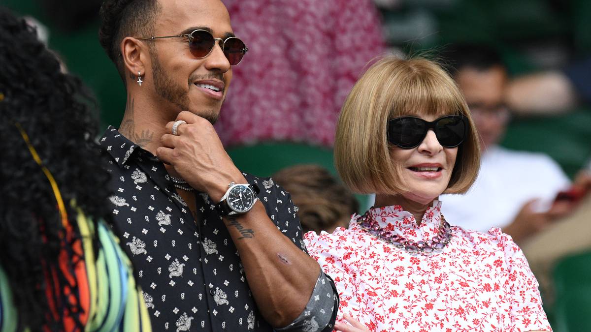 "...Leider konnte Serena nicht so zuschlagen, wie ein alter Champion. Die Herzoginnen von Cambridge und Sussex, Golfer Tiger Woods und Formel-1-Star Lewis Hamilton hofften auf ein Wunder. Doch Kerber blieb eiskalt"