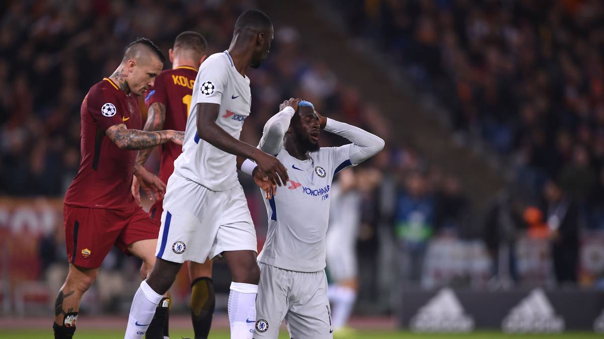 Wie schnell die Zeit vergeht. Inzwischen soll es sogar einen Spieler-Aufstand gegen den Trainer gegeben haben. Top-Stürmer Diego Costa ekelte Conte bereits raus. Muss ganz schnell wieder die Kontrolle über die Kabine gewinnen - oder er ist die längste Zeit im Amt gewesen