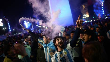 In Buenos Aires feierten die Menschen am Obelisken