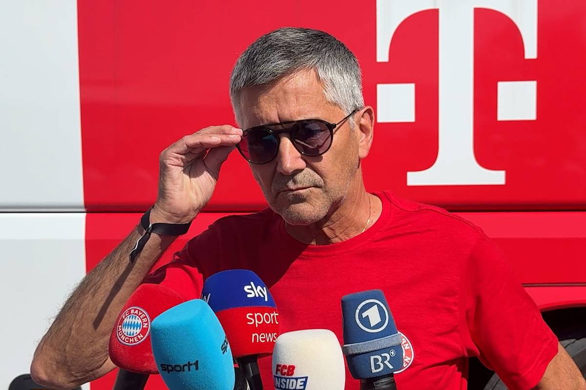 Verlässt Kingsley Coman den FC Bayern noch vor dem Saisonstart? Bayern-Präsident Herbert Hainer wird auf die neuesten Transfergerüchte angesprochen - und auch auf einen möglichen Ersatz.