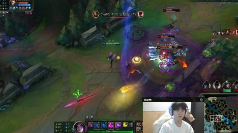 League-of-Legends-Weltmeister Kim „Deft“ Hyuk-kyu hat in der koreanischen SoloQ einen 1v4 Teamfight klar gewonnen