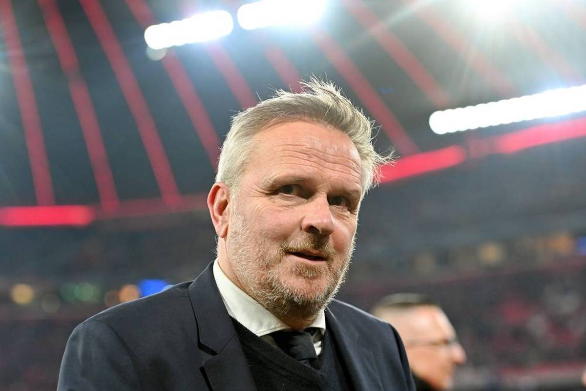 Sky-Experte Dietmar Hamann hat einen brisanten Vorschlag gemacht, wie der FC Bayern lange Ruhe auf der Torhüterposition bekommen könnte.