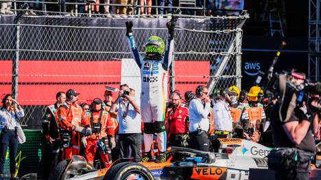 Lando Norris holt sich souverän den Sieg beim Großen Preis von Mexiko und überholt damit seinen McLaren-Teamkollegen Oscar Piastri. Auch Max Verstappen darf weiter vom WM-Titel träumen. 