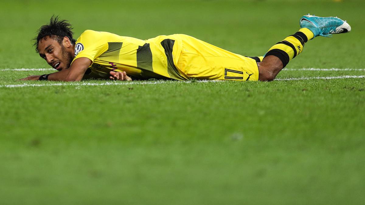 WAS LÄUFT? Pierre-Emerick Aubameyang hat mit einem Wechsel geliebäugelt. Ein Transfer nach China scheint vom Tisch, zuletzt wurde er mit dem FC Chelsea und dem AC Mailand in Verbindung gebracht. Bisher gab es aber kein Angebot für den Stürmer. Ab 70 Millionen sei der BVB gesprächsbereit, hieß es zuletzt