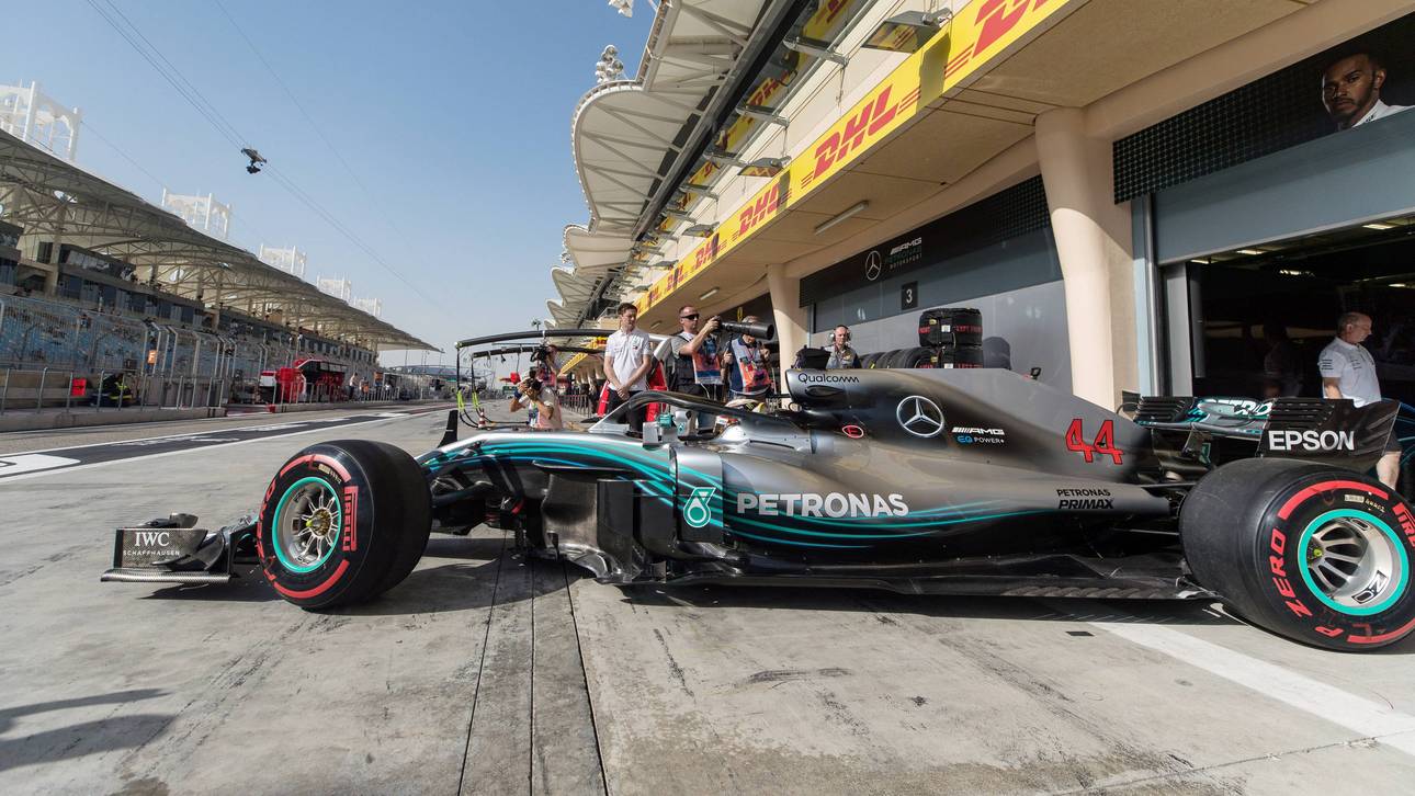 Hamilton vermeidet schweren Unfall