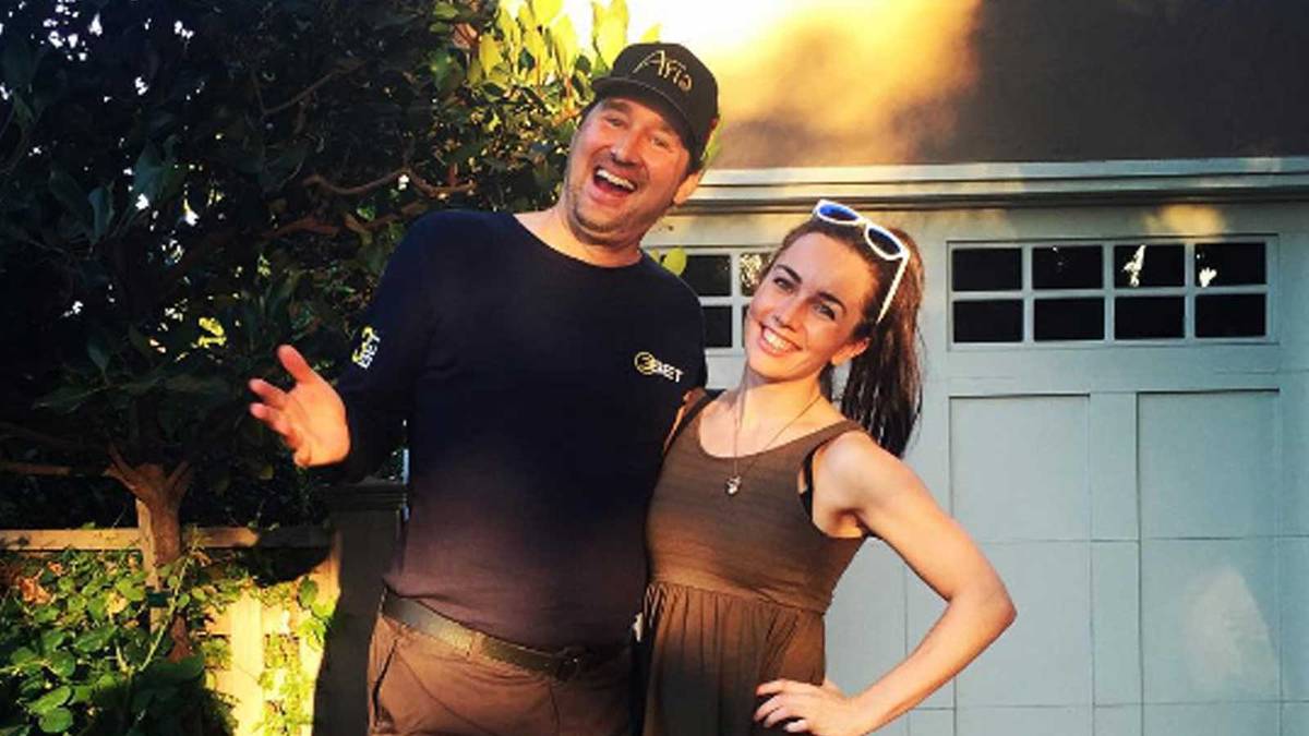 Hier hat Poker-Rekordweltmeister Phil Hellmuth zu einer privaten Runde bei sich zuhause eingeladen