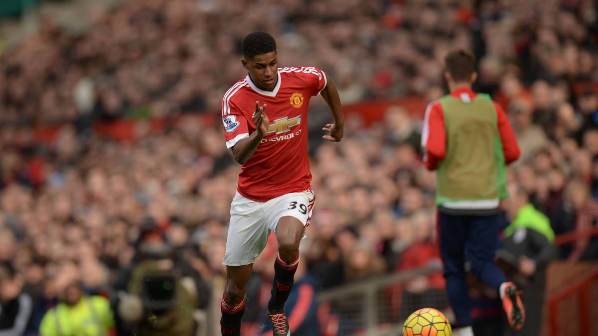 MARCUS RASHFORD (MITTELSTÜRMER, 18 JAHRE, MANCHESTER UNITED, ENGLAND): Louis van Gaals neueste Entdeckung. Schneller, technisch starker Stürmer, der sich erst im letzten Jahr zum Torjäger entwickelte. Wurde in der Jugend zunächst vor allem auf den Flügeln eingesetzt, spielt aber seit vergangener Saison mehr und mehr zentral. 