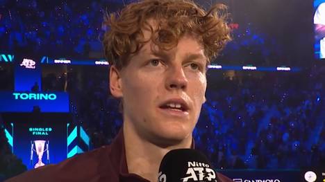 Jannik Sinner krönt ein intensives Jahresfinale mit dem ATP-Finals-Titel. Er betont den Wert seines Teams, beschreibt das Duell mit Alcaraz als extrem knapp und nennt den Titel das bestmögliche Ende einer intensiven Saison. 