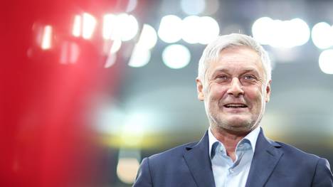 Armin Veh bekommt beim Bundesligisten 1. FC Köln Hilfe von Frank Aehlig
