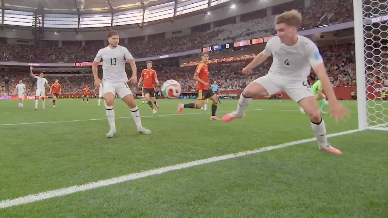 WM 2026: Wahnsinnschance von Belgiens Trossard! Wie kann der nicht reingehen?