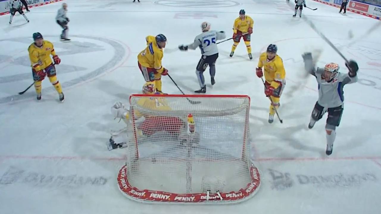 13-Tore-Spektakel! Hier kommt man mit dem Zählen kaum hinterher | DEL-Highlights
