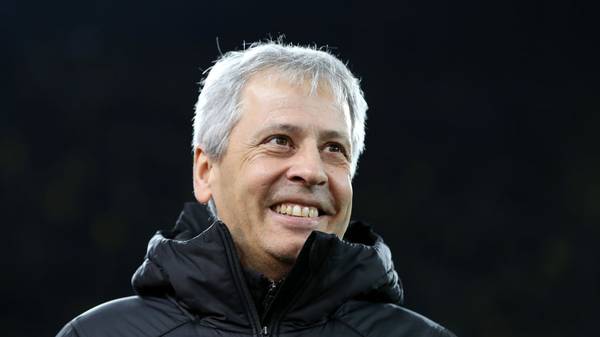 DORTMUND, GERMANY - DECEMBER 10: Lucien Favre, Head Coach of Borussia Dortmund  during the UEFA Champions League group F match between Borussia Dortmund and Slavia Praha at Signal Iduna Park on December 10, 2019 in Dortmund, Germany. (Photo by Lars Baron/Getty Images)
