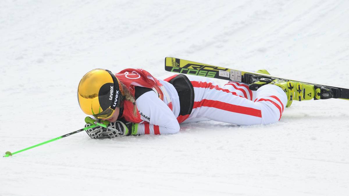 Limbacher bleibt jedoch nur kurz liegen und kann schließlich den Hang selbst hinunterfahren