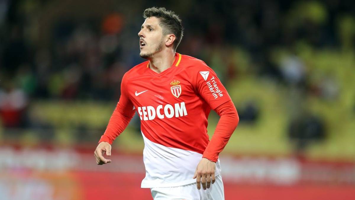 STEVAN JOVETIC (29 Jahre/AS Monaco): Wurde lange Zeit als eines der größten Sturmtalente in Europa gehandelt. Nach seinem Wechsel zu Manchester City konnte er jedoch nie sein volles Potenzial abrufen. Auch bei Inter Mailand lief es nicht wie gewünscht. Seit 2017 spielt er im Fürstentum
