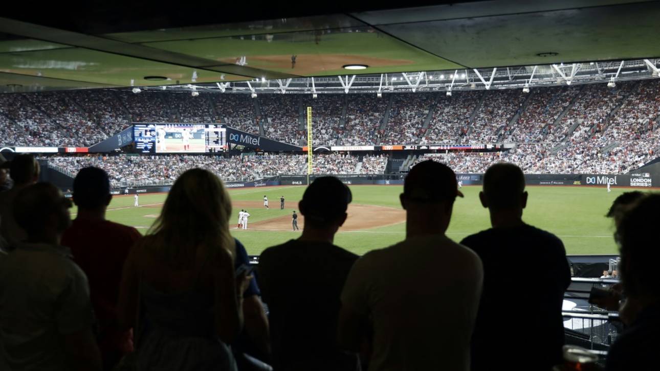 Rangers spielen vor vollen Rängen