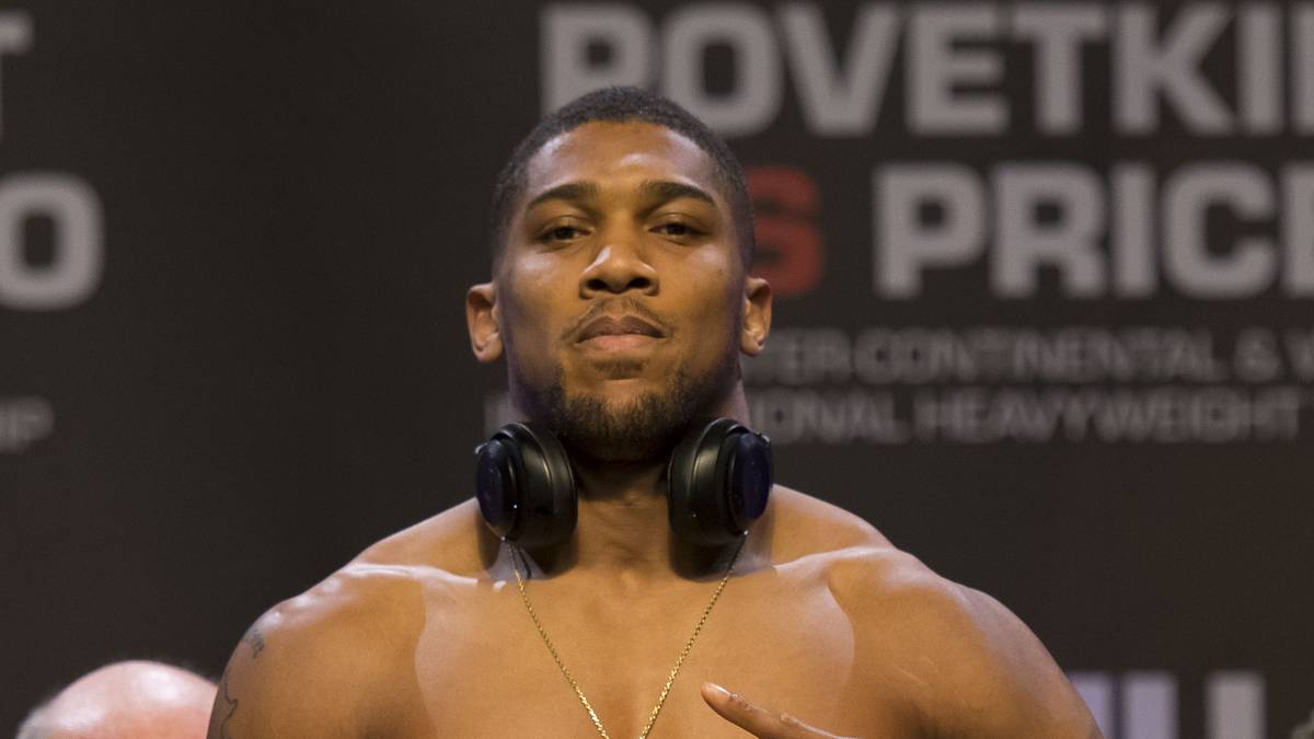 Trotzdem ist Joshua so leicht wie seit sechs Kämpfen nicht mehr: Vor seinem WM-Kampf gegen Wladimir Klitschko im April 2017 wog der Brite noch 113,4 kg 