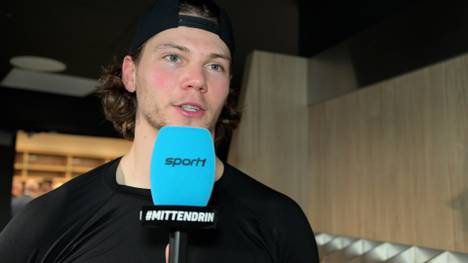 Im exklusiven SPORT1-Interview spricht Moritz Seider über seine Verbindung zu Football-Star Amon-Ra St. Brown, der in Detroit für die Lions in der NFL aufläuft.