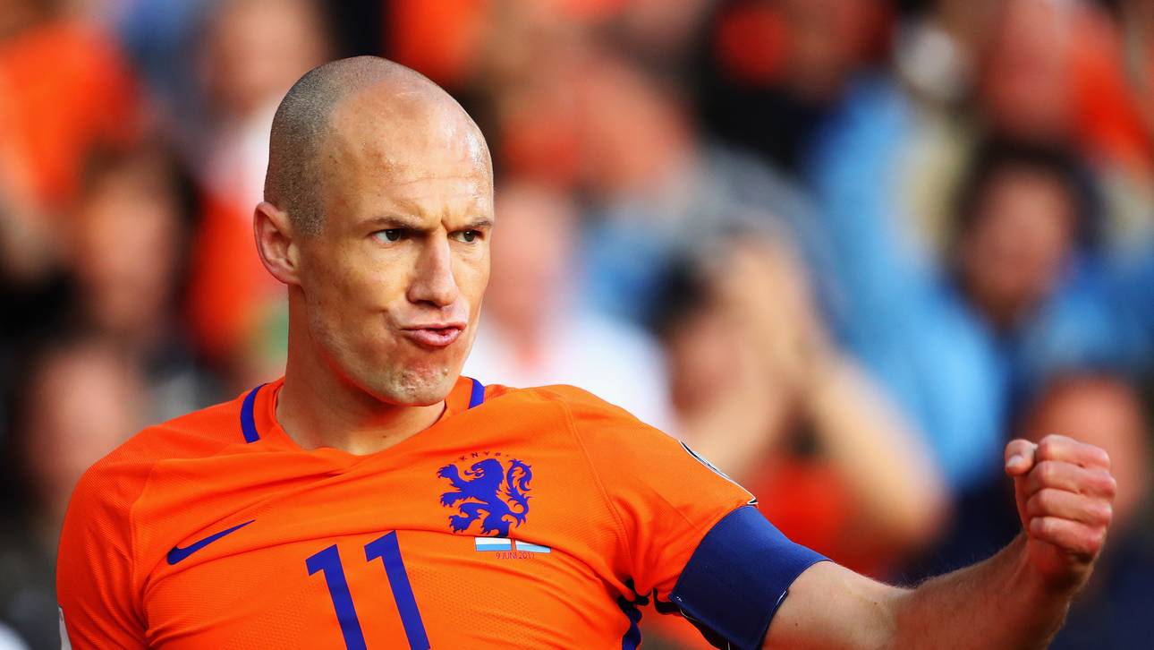 Robben trifft bei Oranje-Sieg
