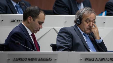 Michel Platini und Prinz Ali bin al Hussein auf dem 65th FIFA Kongress in Zürich