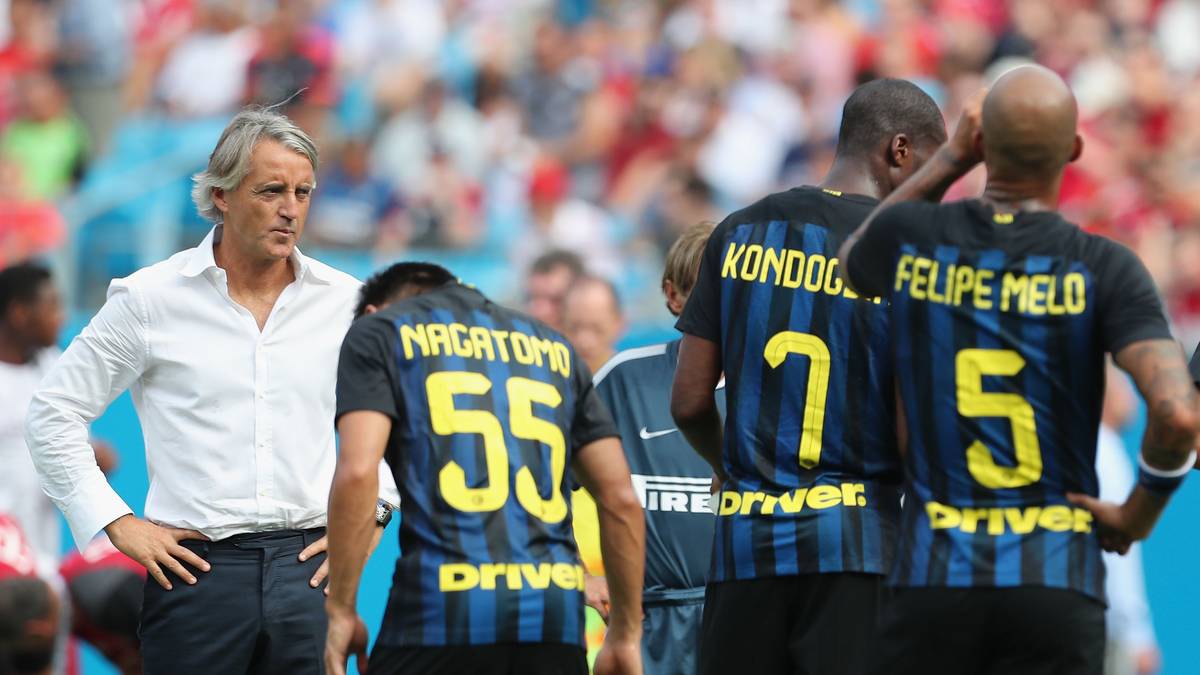 Seit zwei Jahren versucht Roberto Mancini den FC Internazionale wieder zu altem Glanz zu führen - mit mäßigem Erfolg. Mit Gary Medel und Felipe Melo könnte Schweinsteiger ein erfahrenes Bollwerk mit Führungsanspruch im Mittelfeld bilden, das der Mannschaft gut tun würde