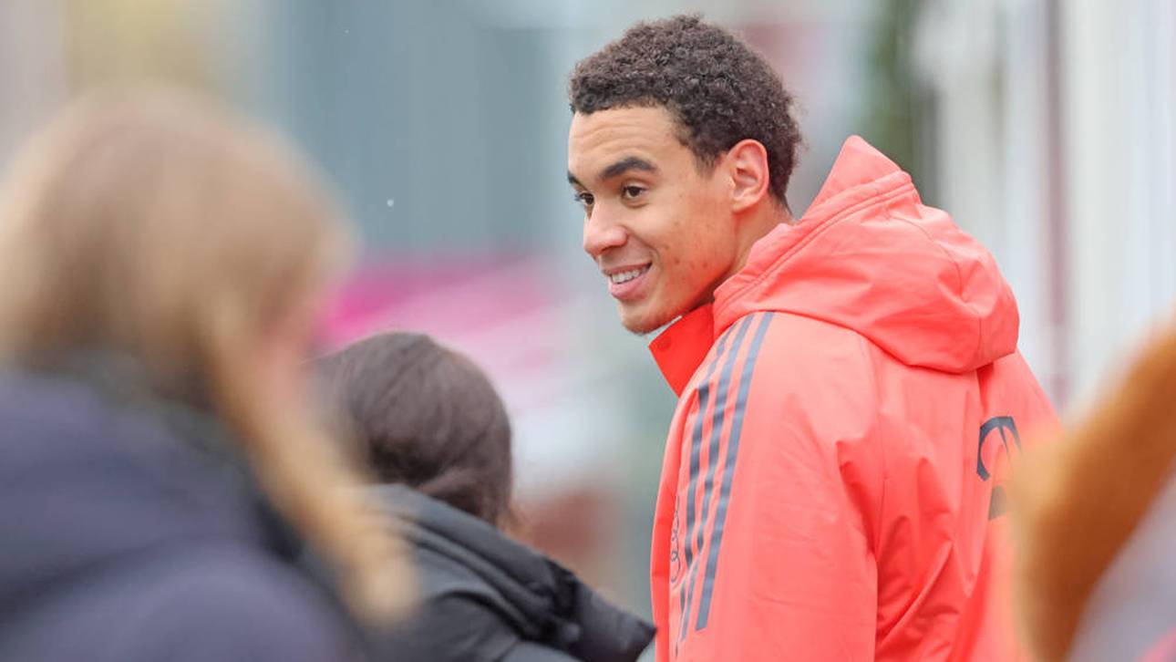 Jamal Musiala lächelt