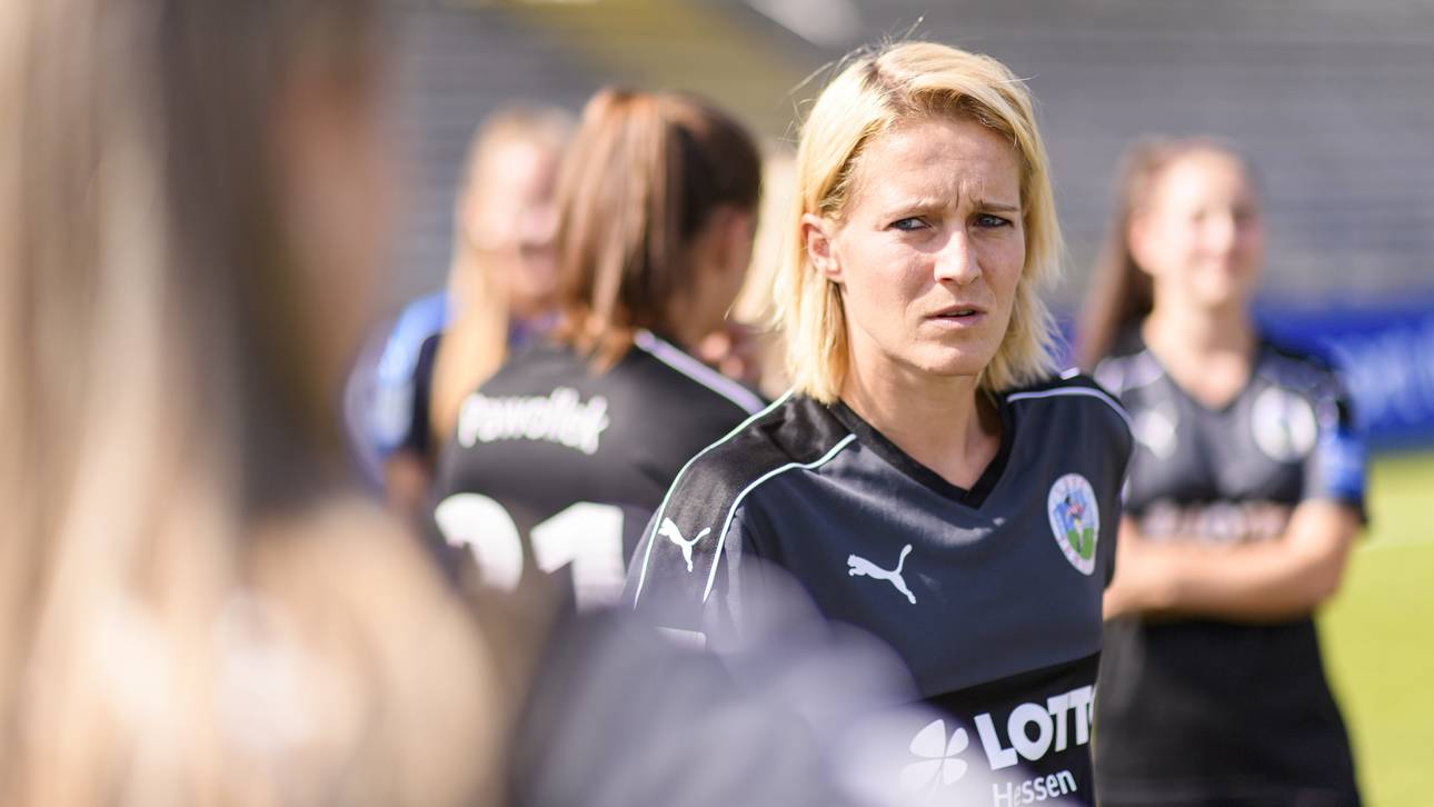 Frankfurt mit Glück ins Viertelfinale