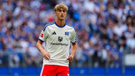 Noch vor wenigen Wochen ging es für HSV-Talent Louis Lemke vor allem darum, möglichst viele Eindrücke in der Vorbereitung zu sammeln. Jetzt soll er ein ernster Kandidat für die Startelf beim HSV sein.